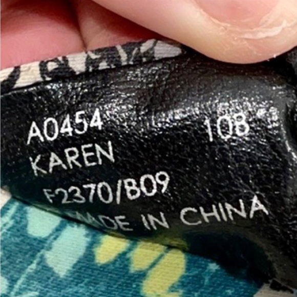 Slip on heels - Picture 5 of 7